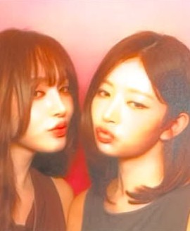 👩‍❤️‍💋‍👩