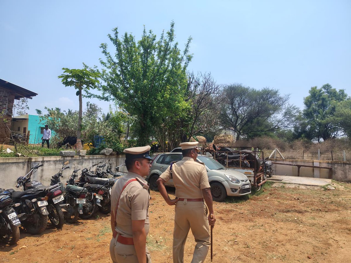 Mandya District Police tweet media