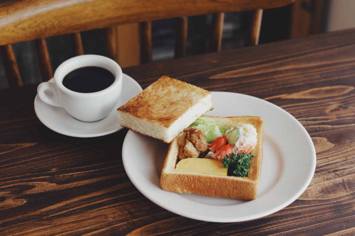 喫茶トラノコク tweet media