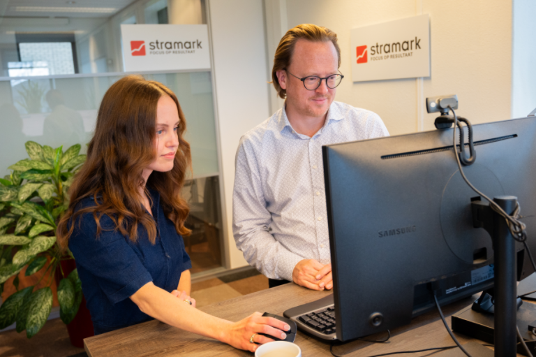 stramark's tweet photo. Een nieuwe website bouwen is vaak de grootste verspilling van je marketingbudget in 2026. Veel ondernemers steken tienduizenden euro's in een nieuw web-traject zonder duidelijke reden

De 80/20 oplossing: Een professionele fotoshoot.

Goedkoop en snel je uitstraling up to date. https://t.co/MoQJwKNi2S