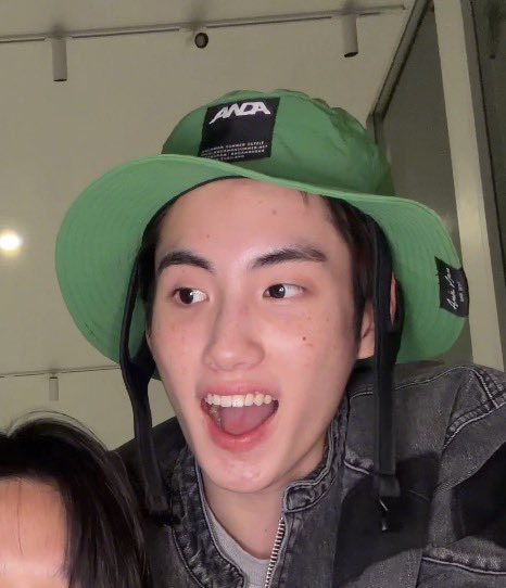 กลมกลึง 🍑 tweet media