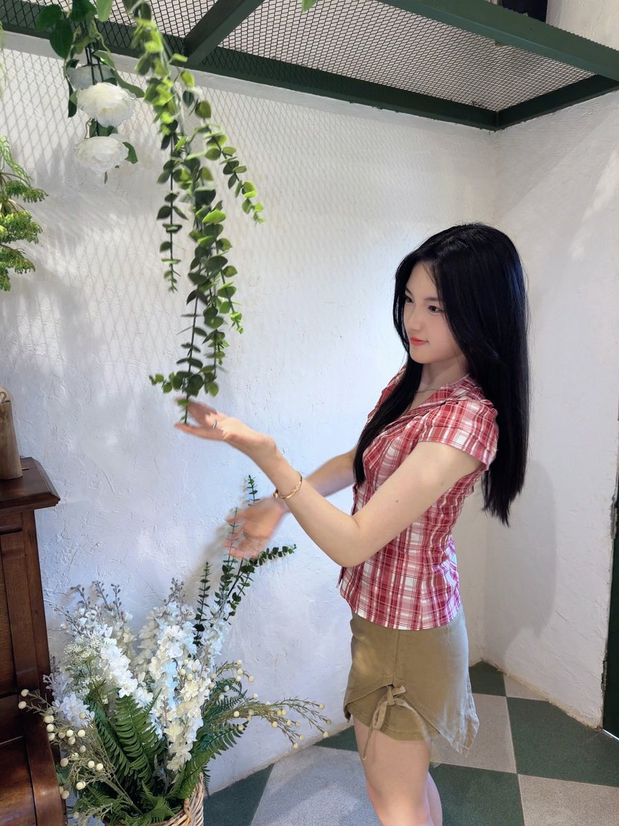 out of context Delynn. tweet media