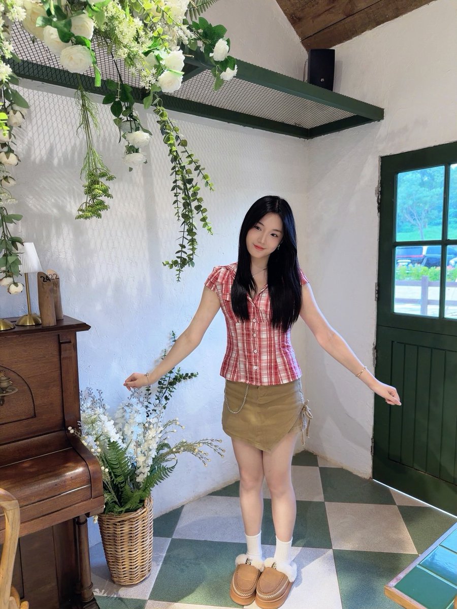 out of context Delynn. tweet media