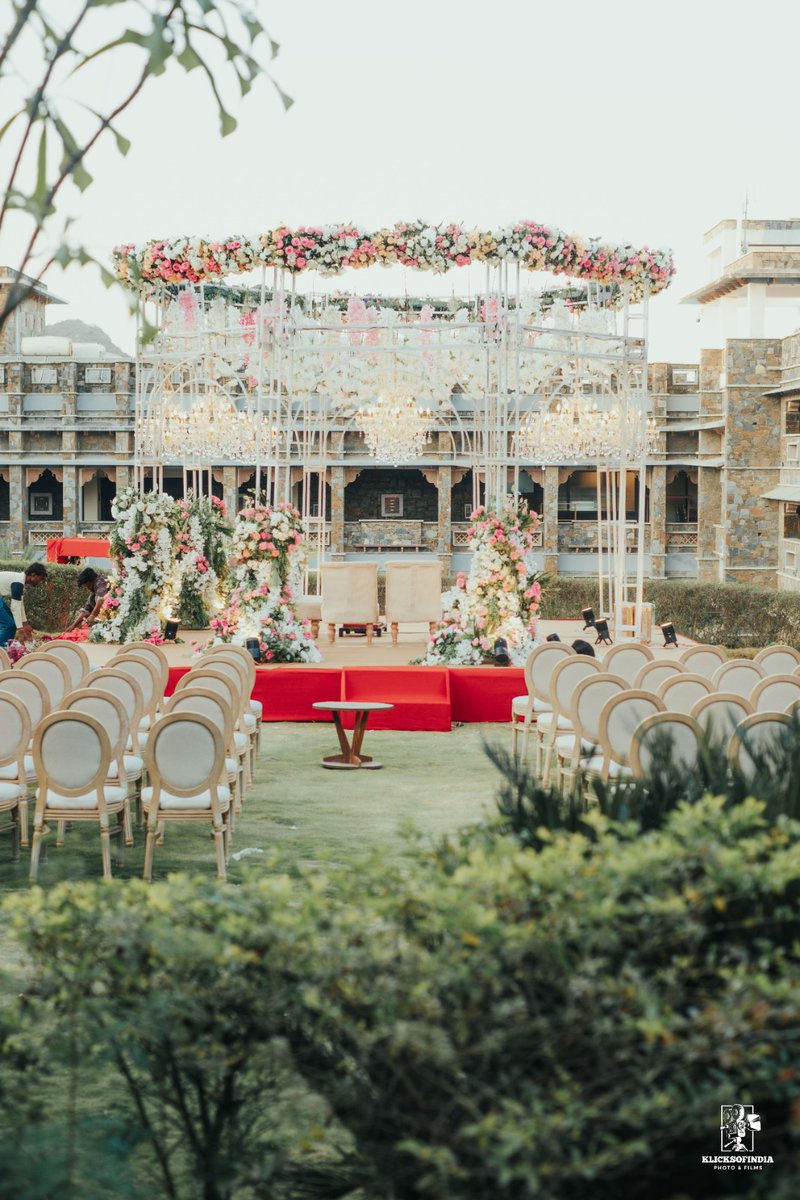 seahawkevent's tweet image. Short &amp;amp; Catchy “Your dream wedding starts with perfect décor 💐
Elegant | Royal | Unforgettable

Book Now!”

#WeddingDecor #LuxuryWedding #RoyalWedding #WeddingPlanner #EventPlanner #DreamWedding #BigDay #WeddingInspiration #DecorGoals #ShaadiSetup #weddingplanner #eventplanner