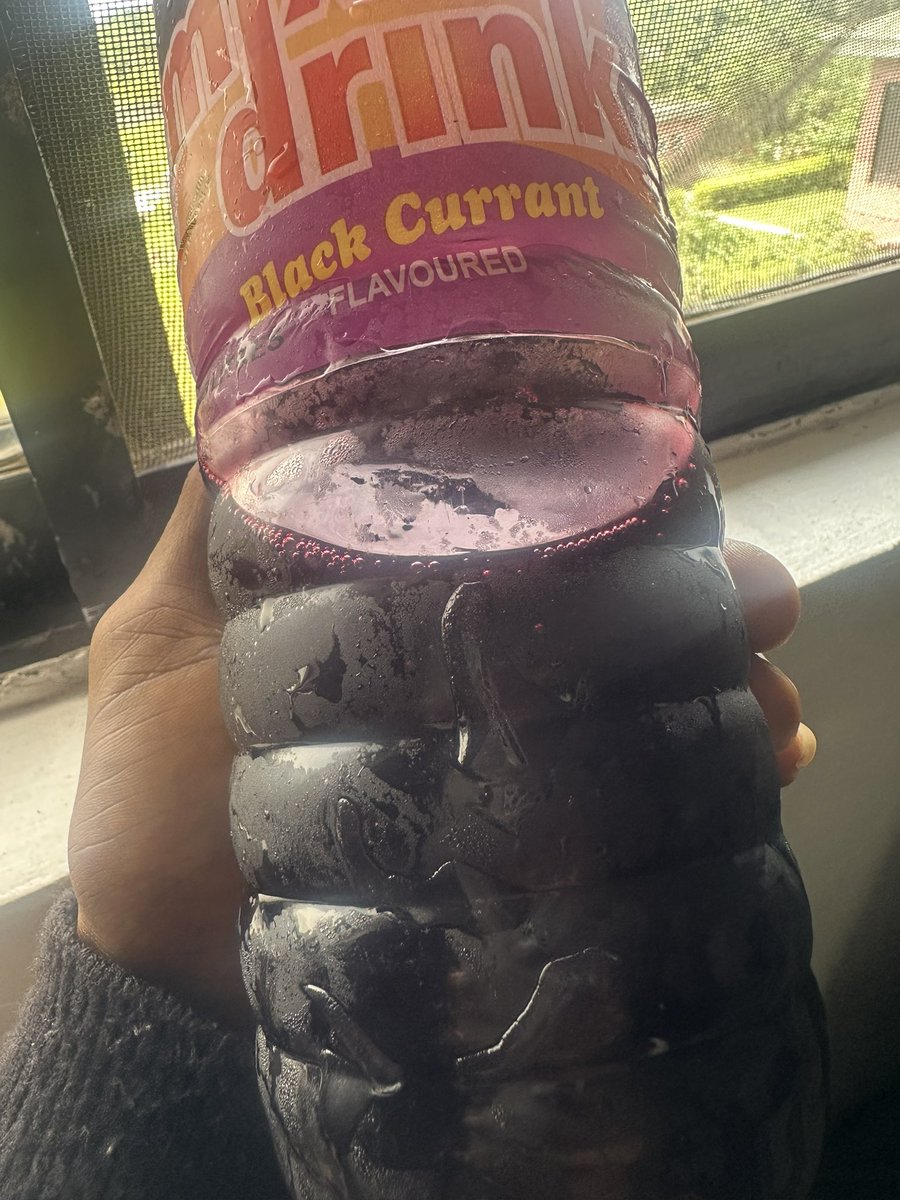 Ola⚡️ tweet media