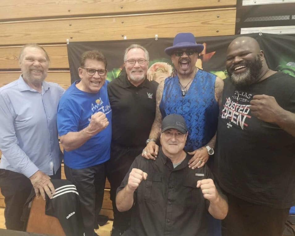 Hacksaw Jim Duggan tweet media