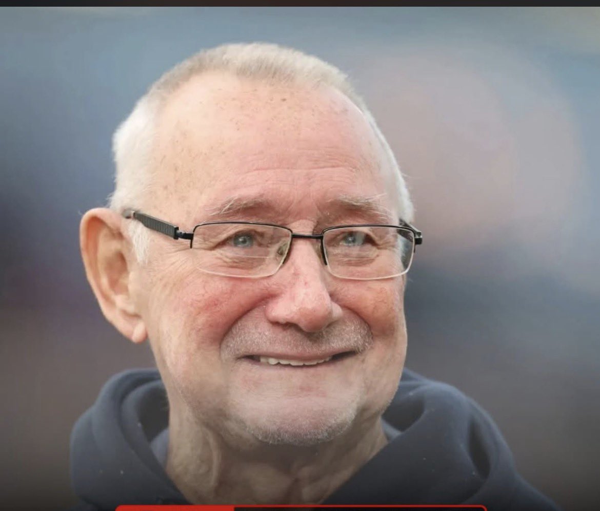 Sanny 💋 tweet media