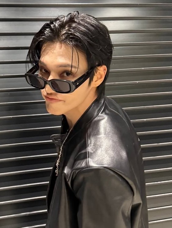 𝙍𝙖𝙫𝙚𝙣 tweet media