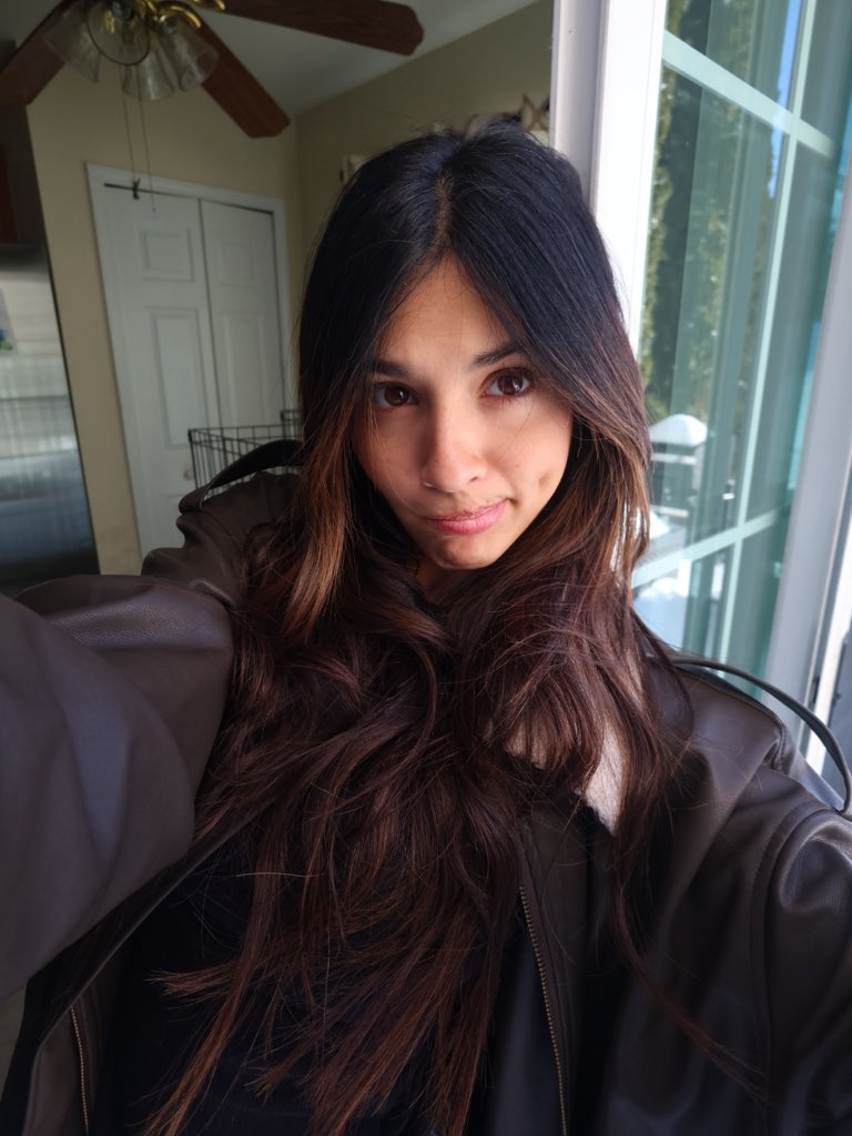 Ella Bailey tweet media