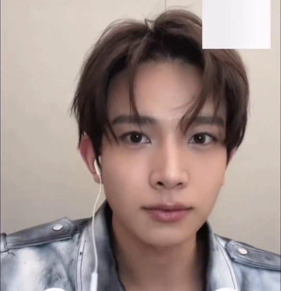 ¹⁰⁰⁹ tweet media