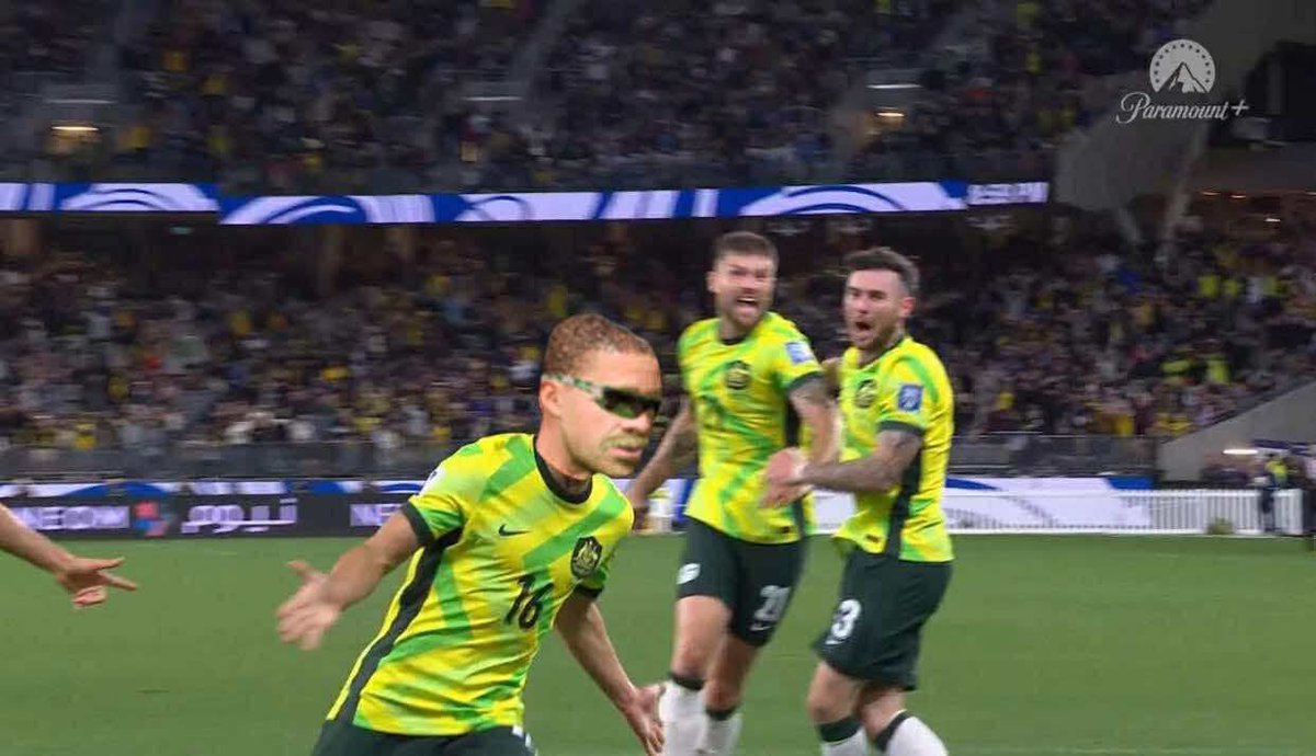 TheRealTOMFOOLERY tweet media