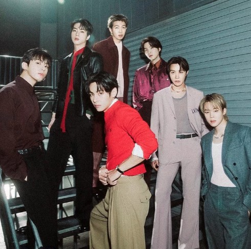 About Music tweet media