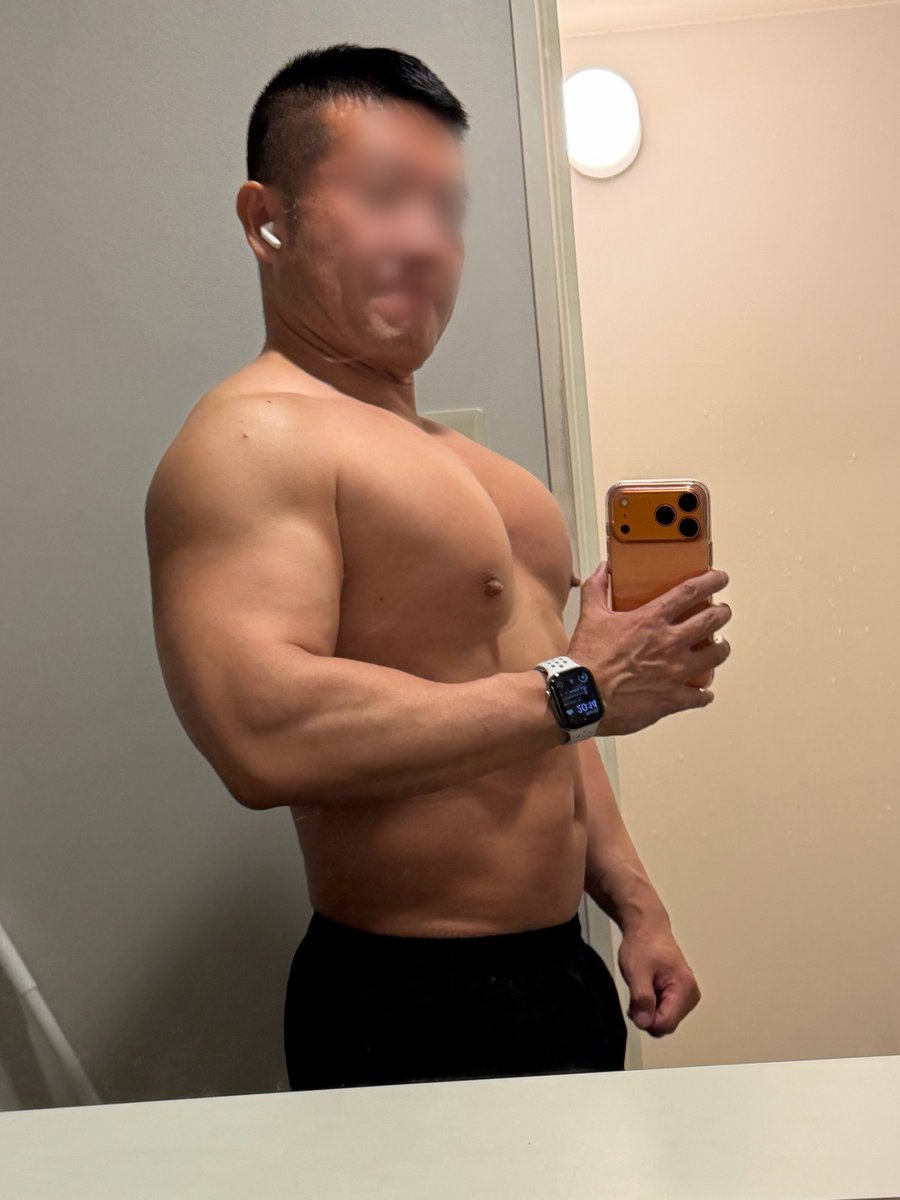 ケンタロ tweet media