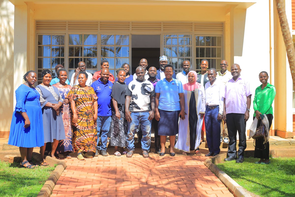 UCUniversity's tweet photo. The UCU School of Business took learning to the streets, hosting a 2-day seminar for Mukono traders on bookkeeping, profit management &amp; smart delegation. 

Real education with community impact.

We are still receiving applications: https://t.co/kocu0MZrTt 
#Apply2UCU https://t.co/KKomUv98Ql