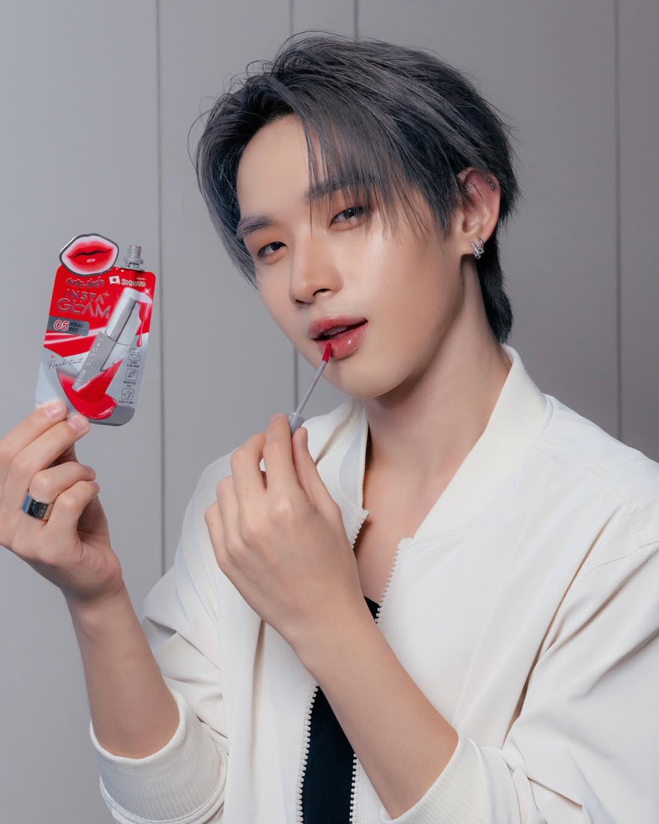 HongHongHolic tweet media