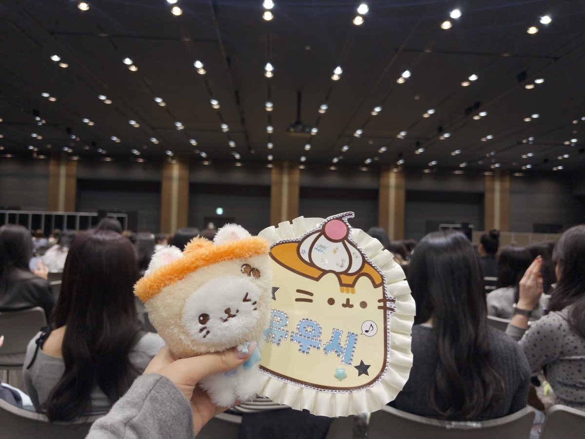 🍓🍒 tweet media