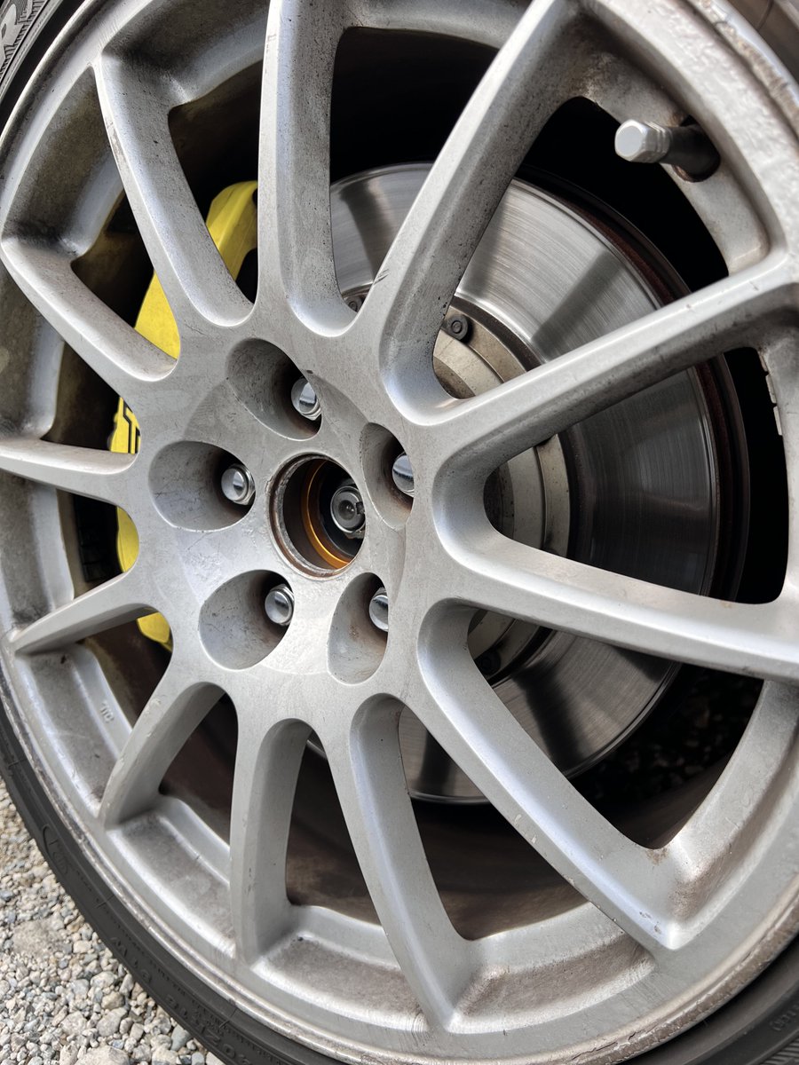 いぶお tweet media