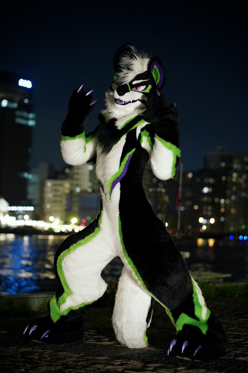 AXL／スピン tweet media