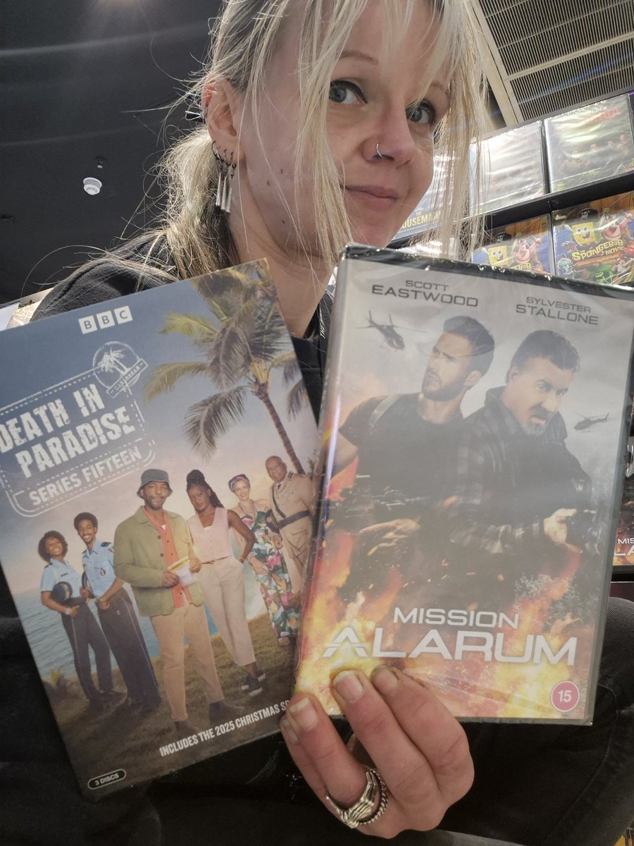 hmvBelfast's tweet image. New release Monday continues!!!
#hmv #dvd #bluray #uhd #newrelease #film #movie