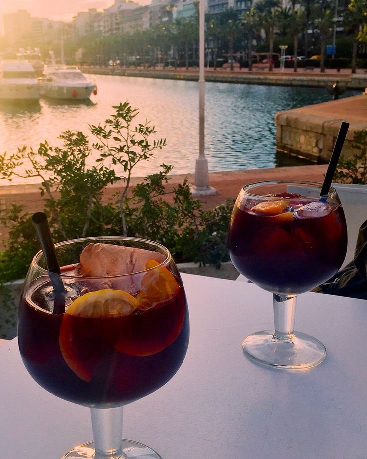 milkthistled's tweet image. Contemplating Spanish summer…