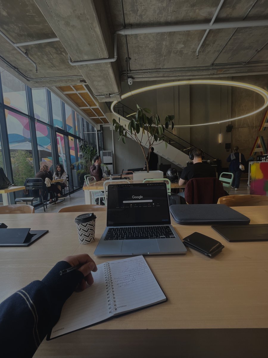 ــعــّٰ tweet media