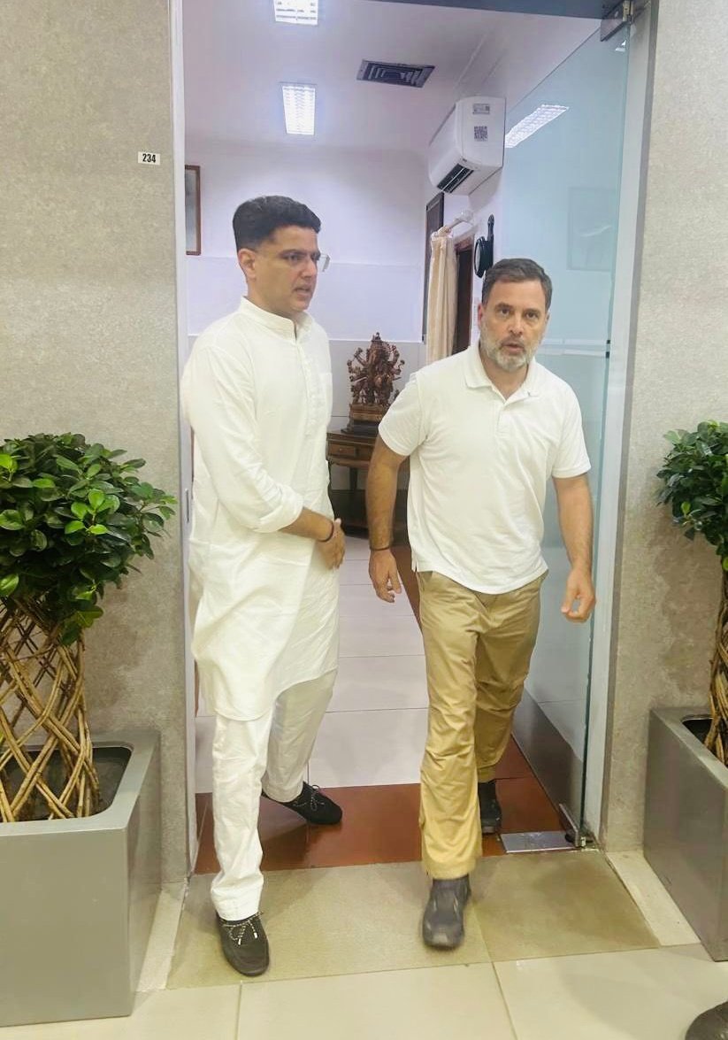 केरलम में सचिन अपनी संजीवनी से कांग्रेस के लिए पायलट बनकर उभर रहे हैं।