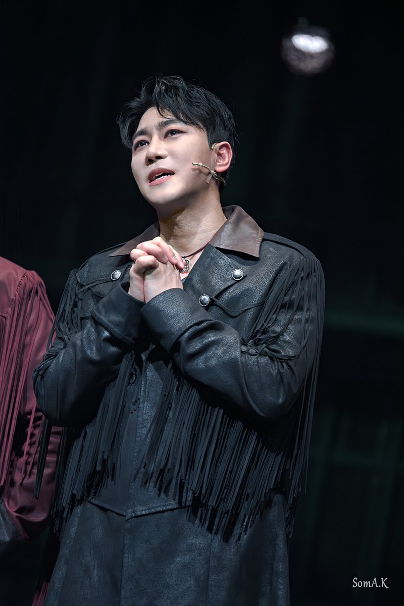 20260329 뮤지컬 적토 총막 무인
절영/해설 역_ #박민성 배우님
.
열심히 참았으나 결국 울먹물렁빼앵울엇음(