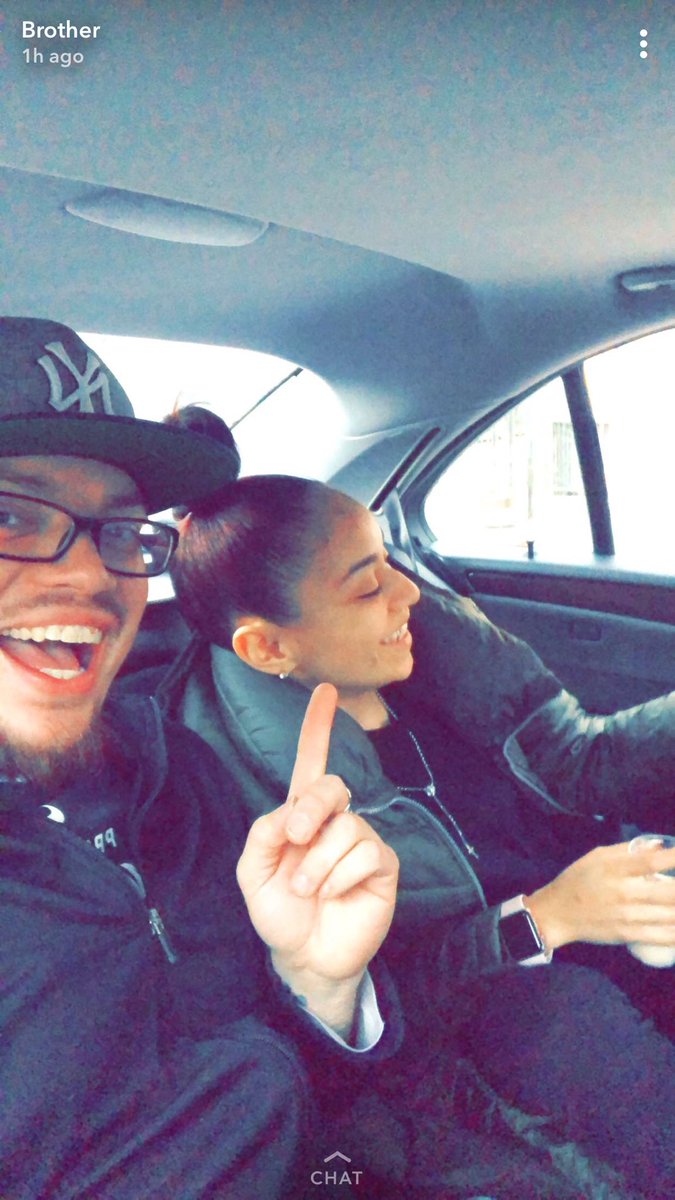 sadgirlsgojim tweet media