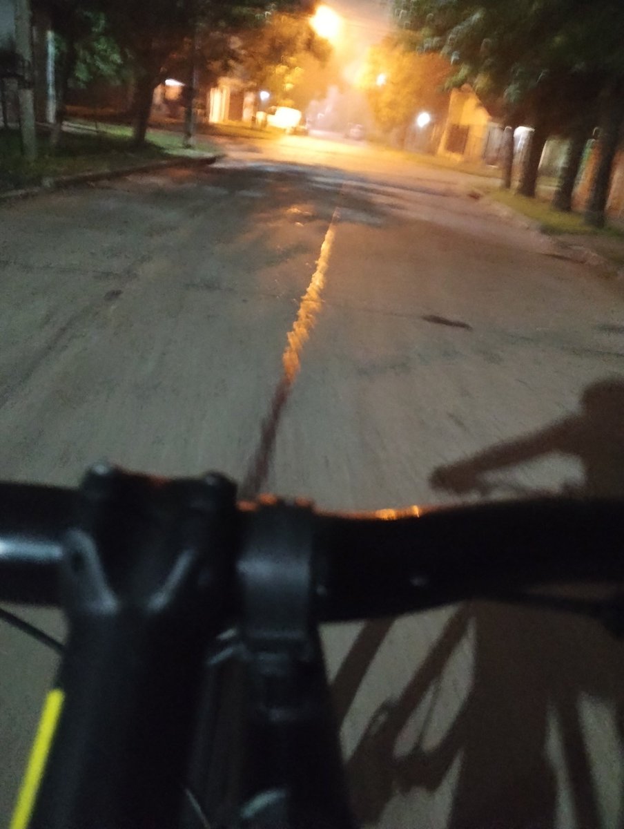 "no salgan"
4:56 a.m.