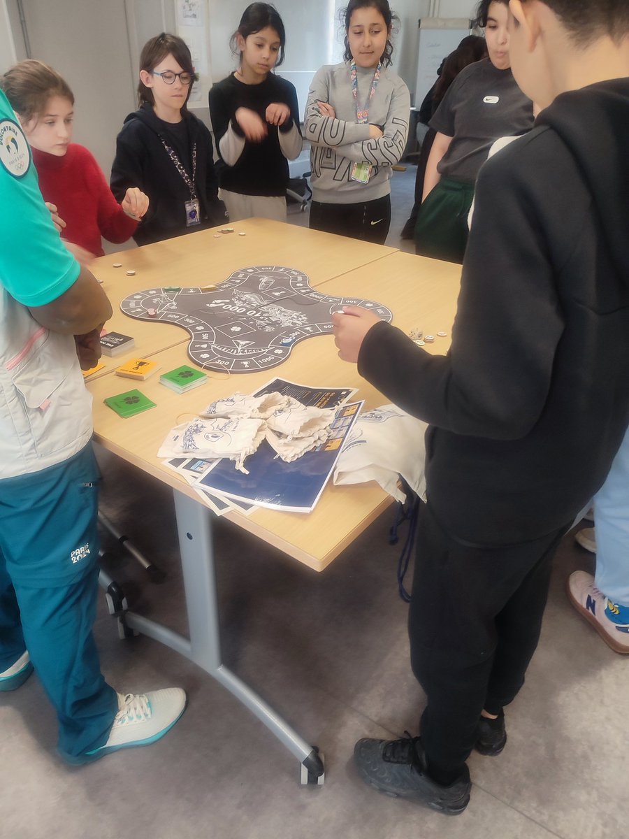 Collège Paul Valéry tweet media