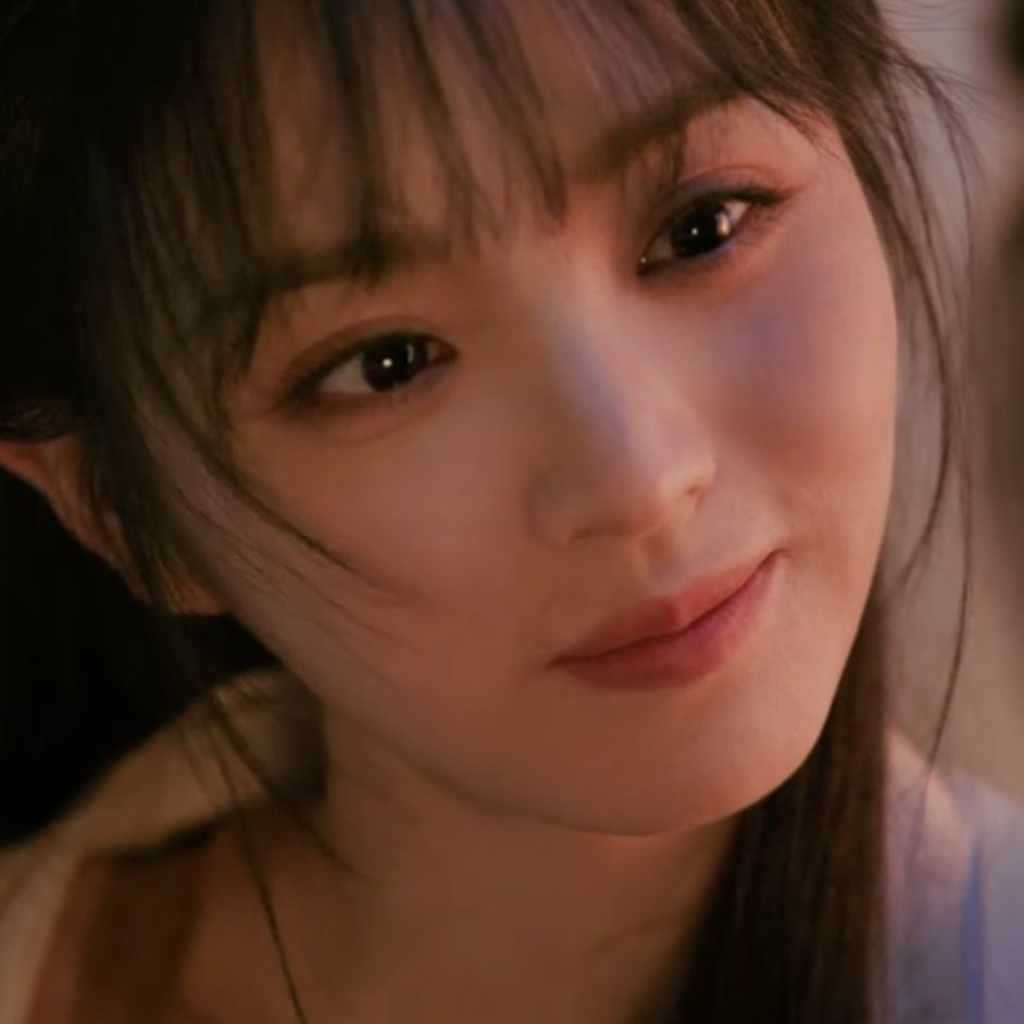 vi ☁️ tweet media