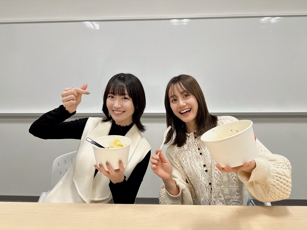 ボイスキットチャンネル生配信ありがとうございました✨

#あみっく
好きが溢れる幸せな時間でした〜🥰
またやりたいなぁ(みく)

youtube.com/live/vsJnq-Aox…