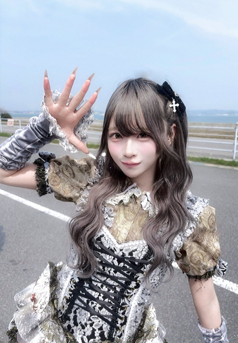 都築りる【ギミック】 tweet media