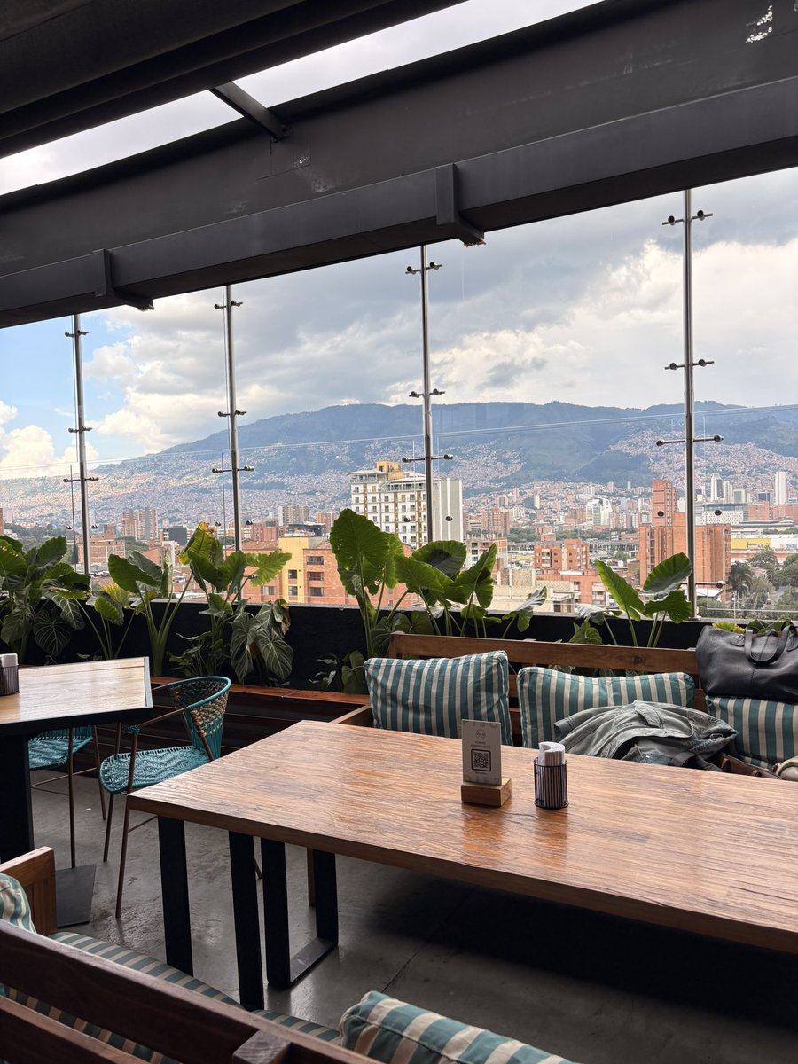 _gabale's tweet photo. I like it here https://t.co/beSfoSdUQP