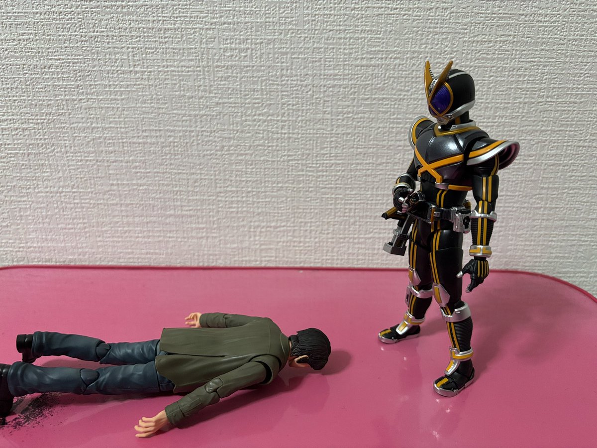 仮面ライバーカリバー tweet media