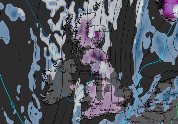 DailyMirror's tweet image. Brits face several inches of snow as six-day storm hits cities - no areas spared #UKsnow #UKweather
mirror.co.uk/news/uk-news/u…