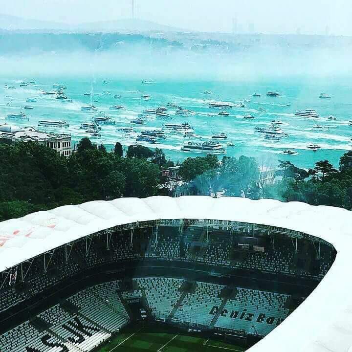 Nesin sen tarihin en heybetli en karizmatik fotoğrafı falan mı