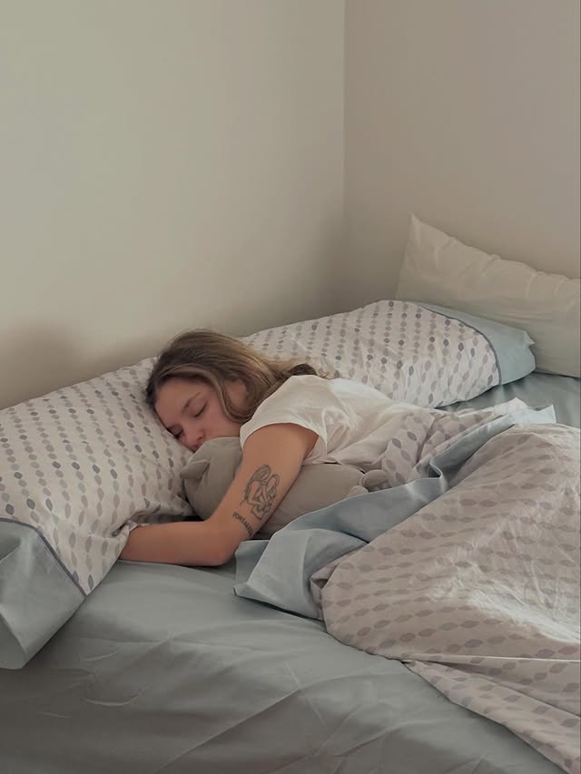 Pervinca 🐦 tweet media