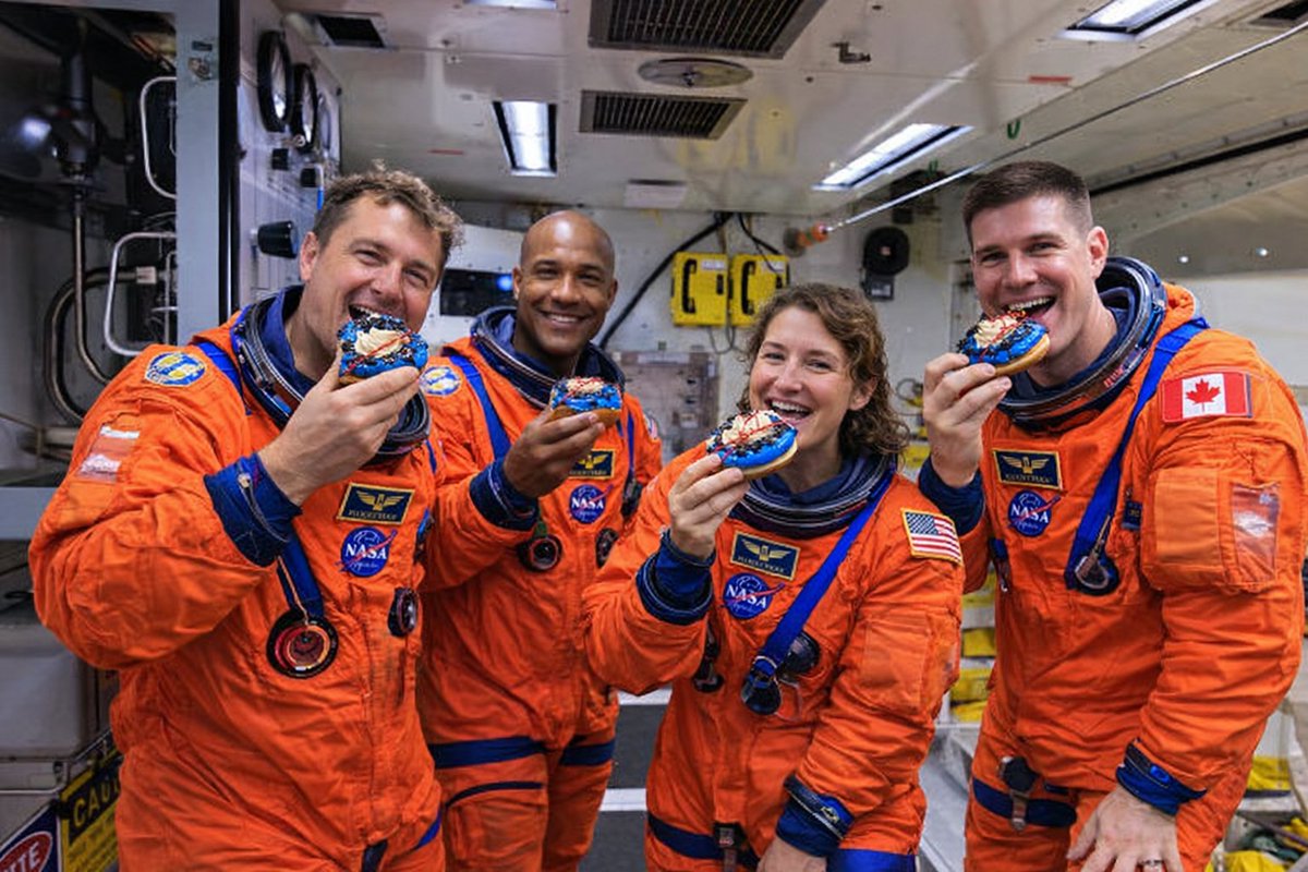 Artemis Moon Mission tweet media