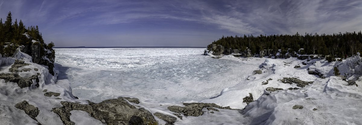 Blueheronjack's tweet photo. Ice on Georgian Bay off of the Grotto and Indian Head Cove, Bruce Peninsula, Ontario, Canada. Pictures taken on March 29. 2026. https://t.co/ExLQ42SQCI