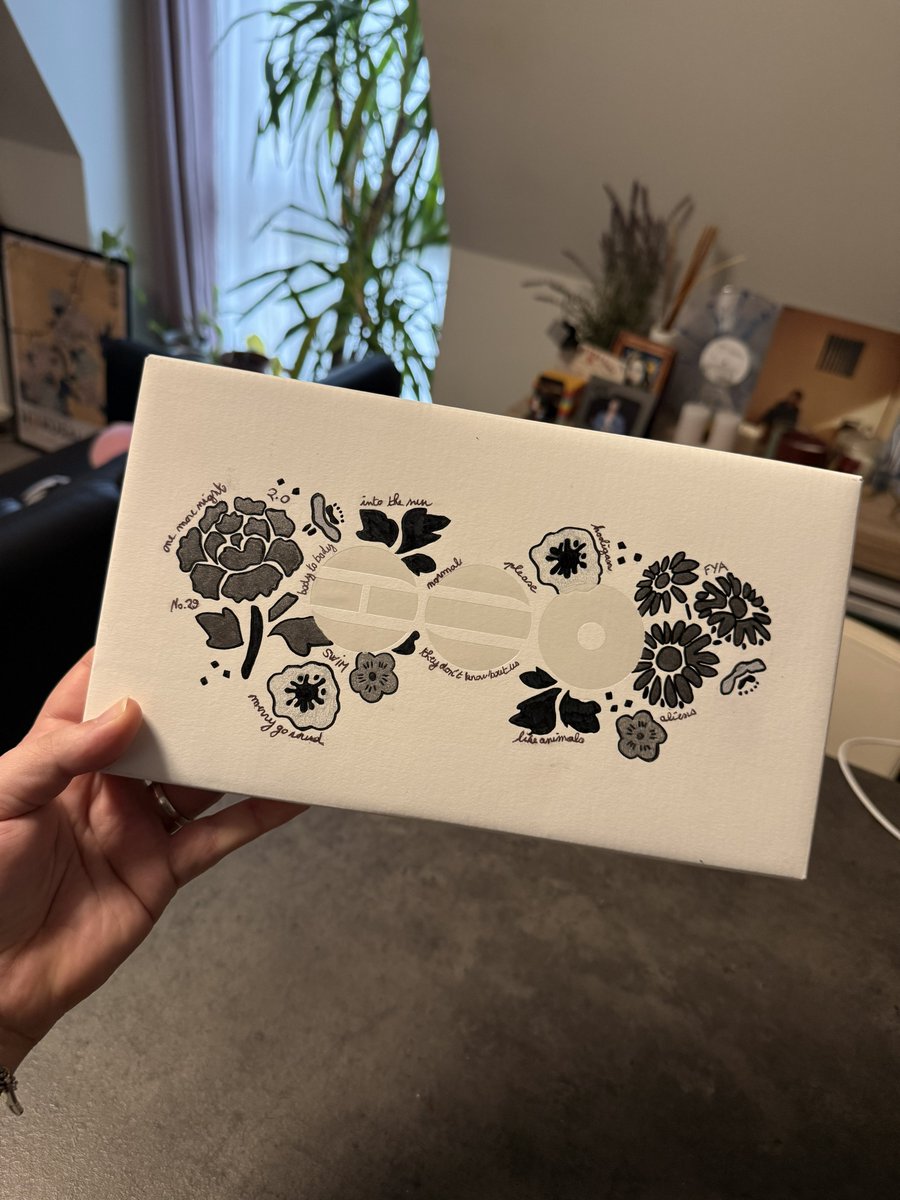 justine⁷ ⊙⊝⊜ seeing bts tweet media