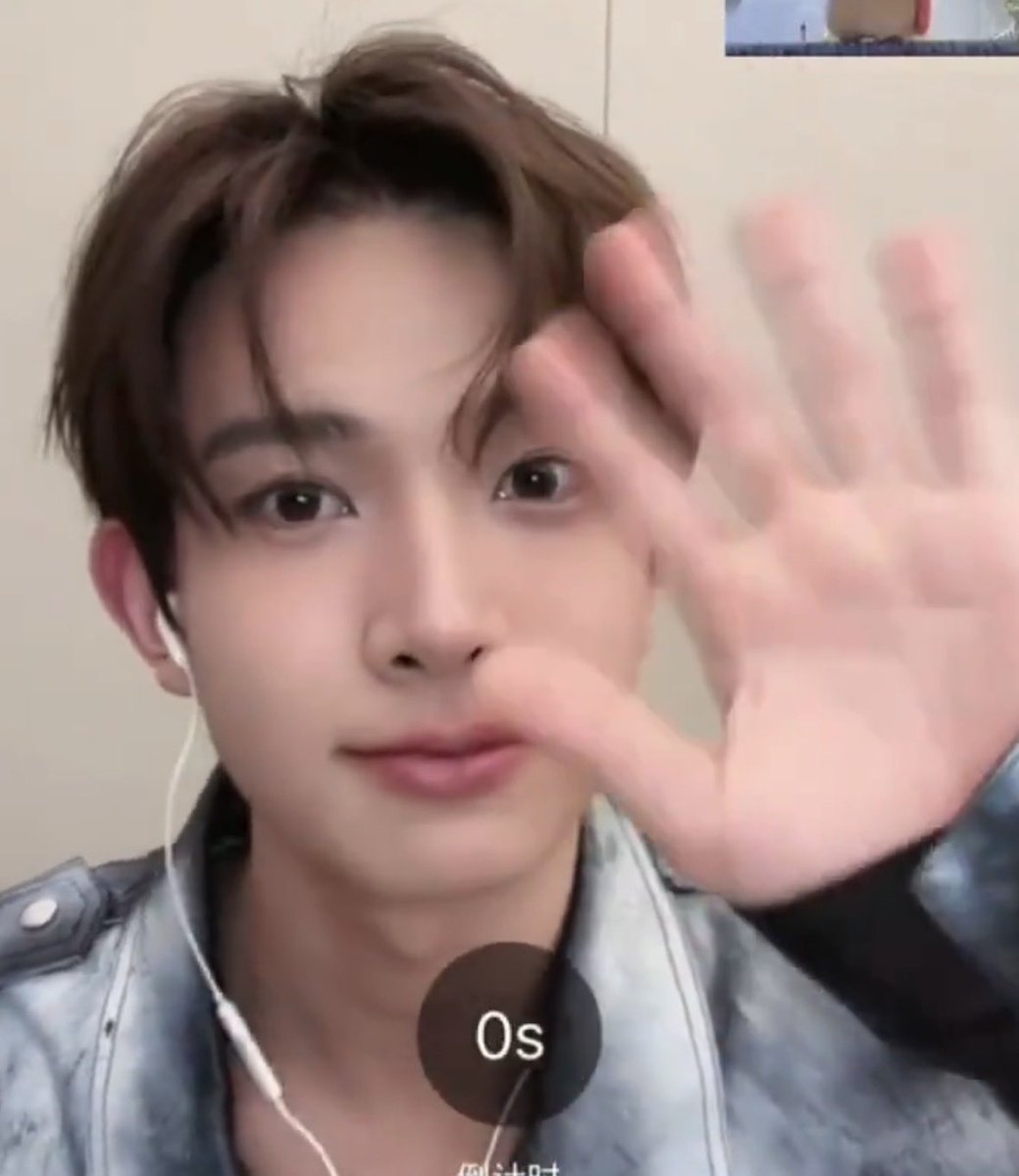 ¹⁰⁰⁹ tweet media