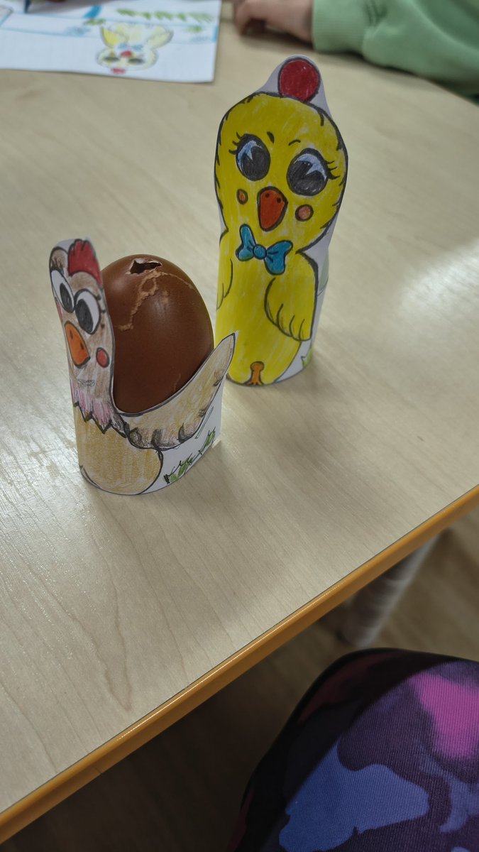 Klari Netka tweet media