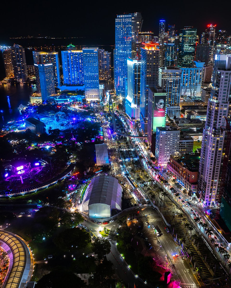 The Earth tweet media