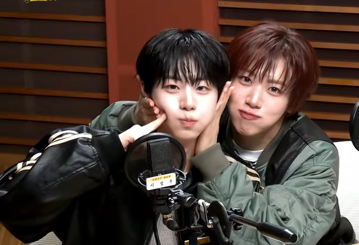 𖹭 | zoroongie💖 tweet media