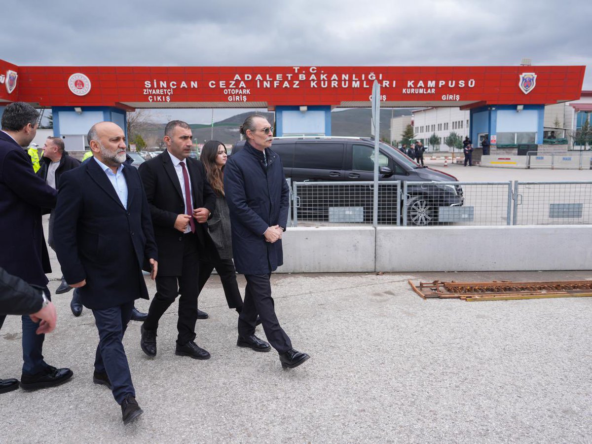 Erdal Beşikcioğlu tweet media