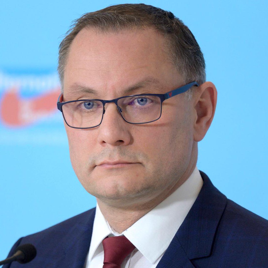 Globe Eye News tweet media