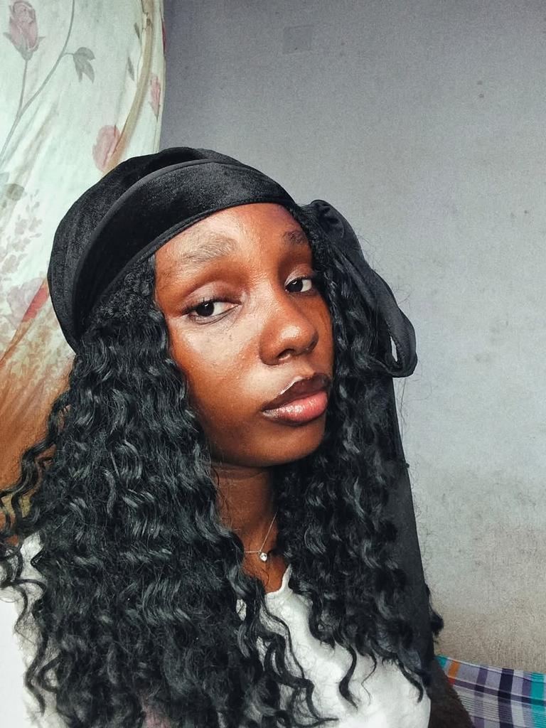 Chi chi 🍒 tweet media