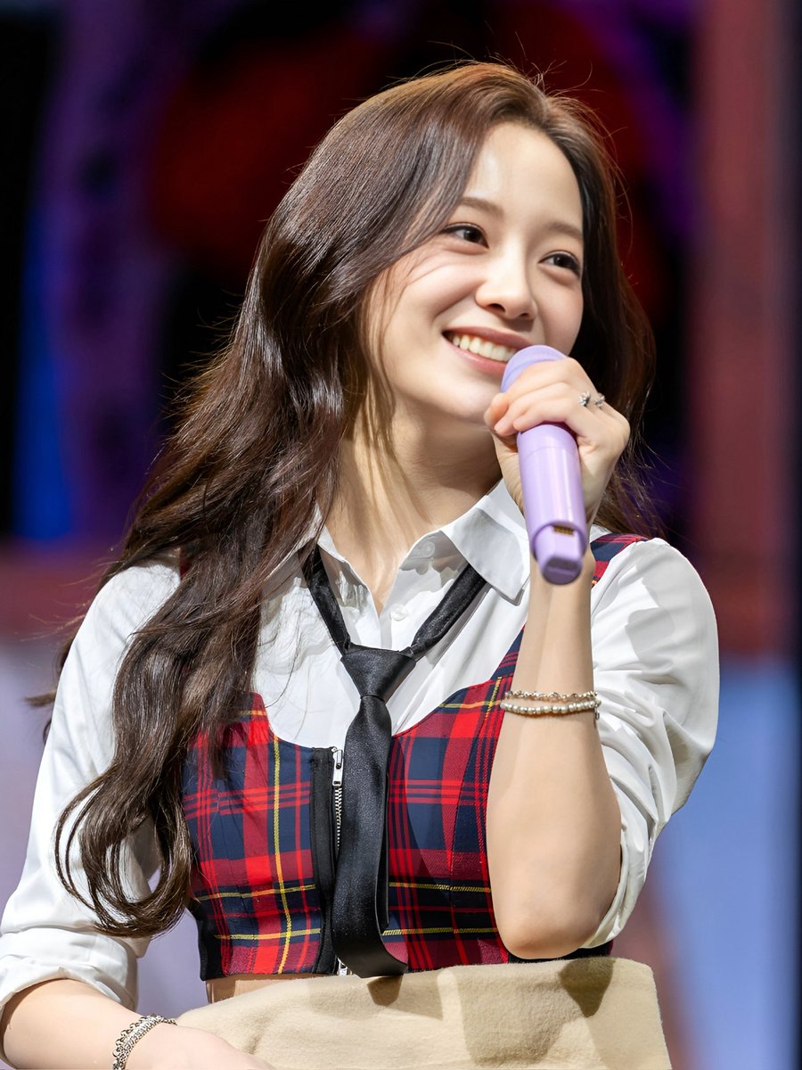 aurasesang tweet media