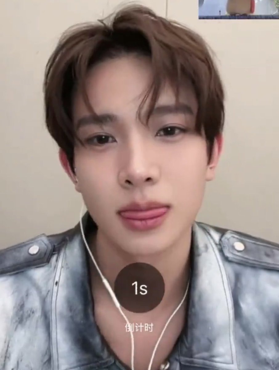 ¹⁰⁰⁹ tweet media